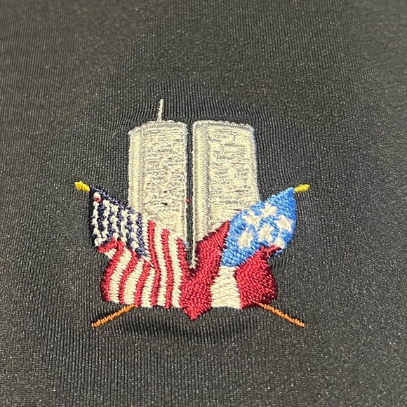 Men’s Peter Millar Embroidered Twin Towers 9/11 Tribute Quarter Zip Vest - Picture 3 of 8